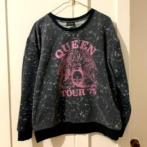 Queen sweatshirts for women